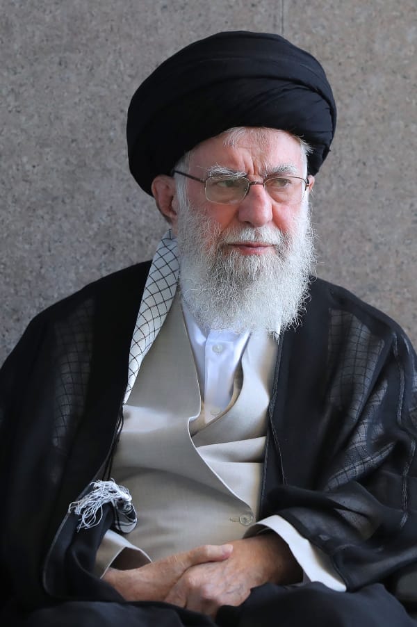 امریکہ-اسرائیل مشترکہ فضائی حملہ: ایران کے سپریم لیڈر آیت اللہ علی خامنہ ای ہلاک، ملک میں 40 روزہ سوگ کا اعلان